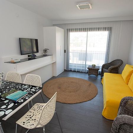 Mert Otel Çeşme Exterior foto